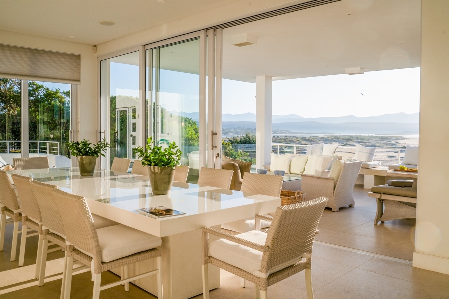 7 Bedroom Property for Sale in Lookout Beach Western Cape